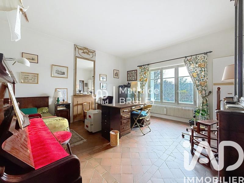 Maison - 245 m² - 8 pièces