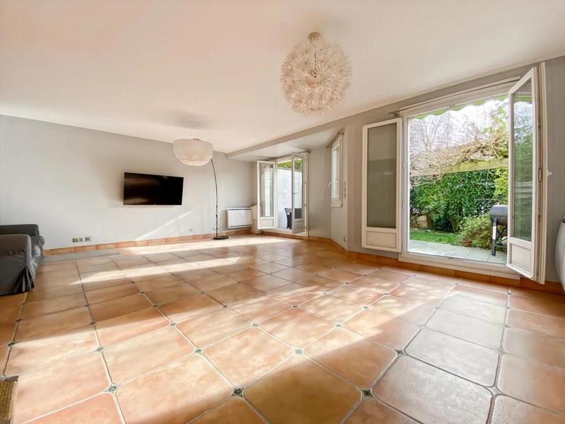 Maison - 141 m² - 7 pièces