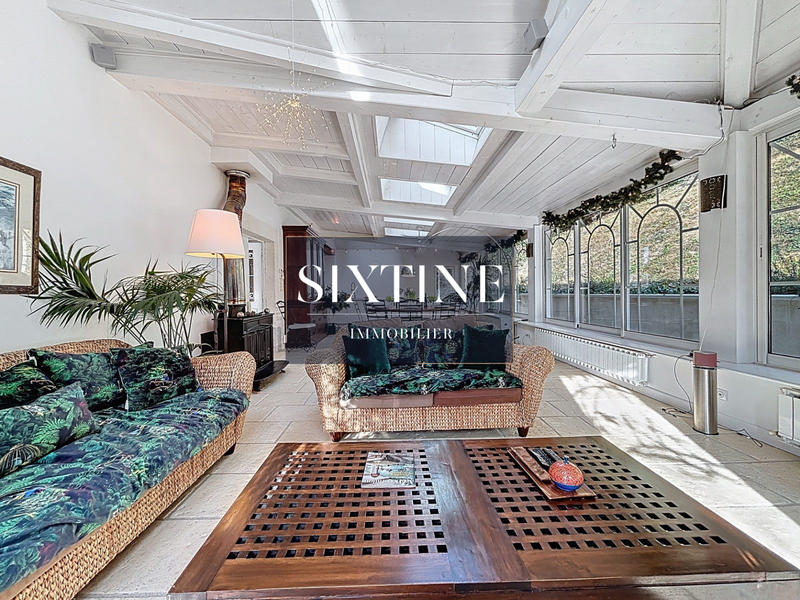 Manoir - 330 m² - 12 pièces