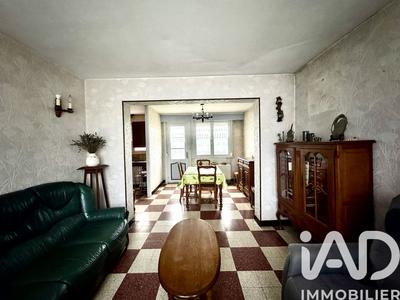 Maison - 96 m² - 4 pièces