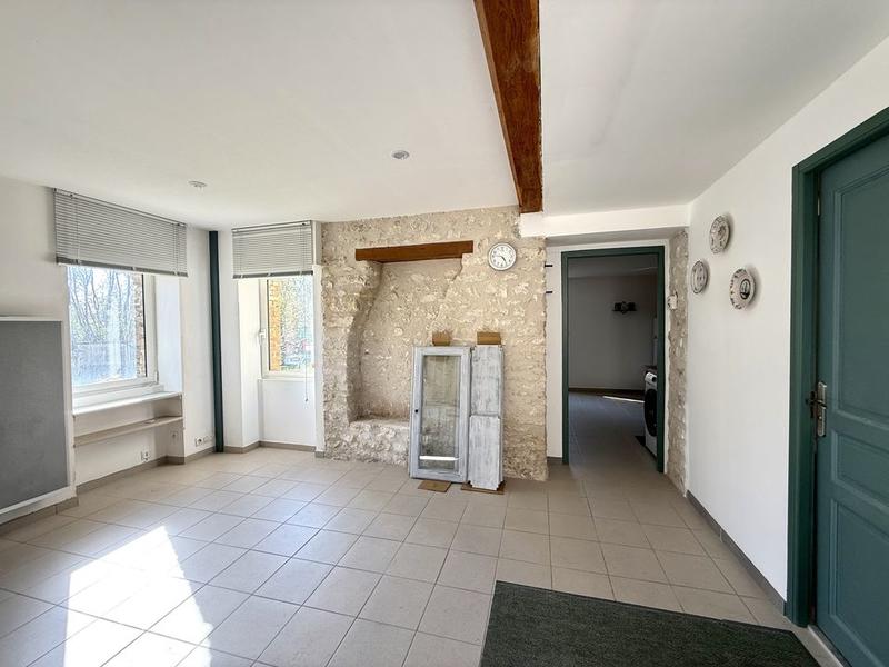 Propriété - 318 m² - 7 pièces