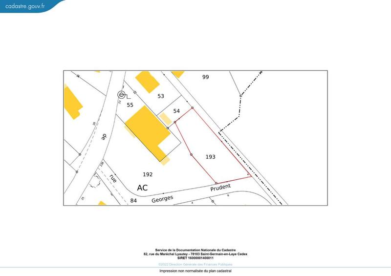 Terrain constructible - 709 m²