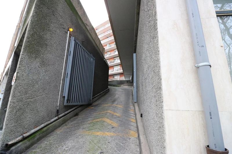 Parking / Garage - 10 m²