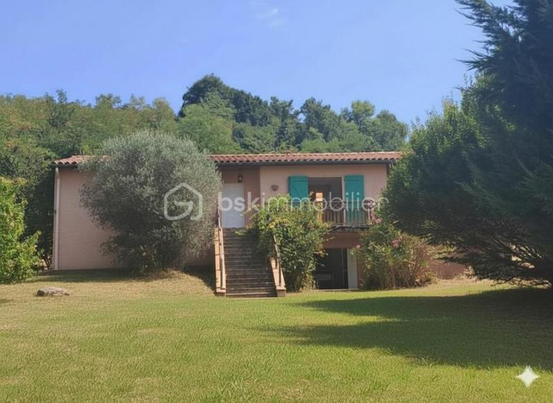 Maison - 108 m² - 5 pièces