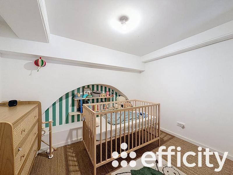 Appartement - 120 m² - 5 pièces