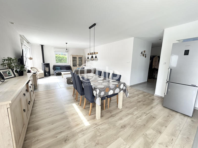 Maison - 110 m² - 6 pièces