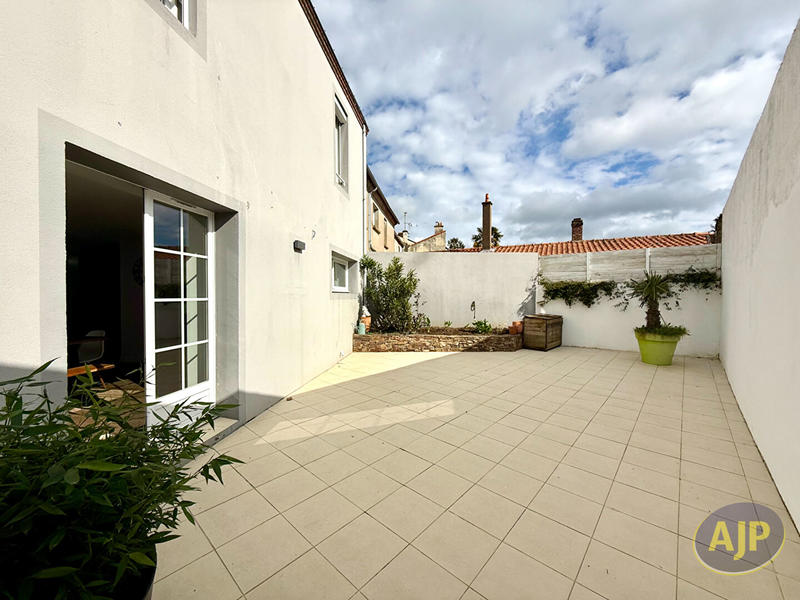 Maison de ville - 158 m² - 6 pièces