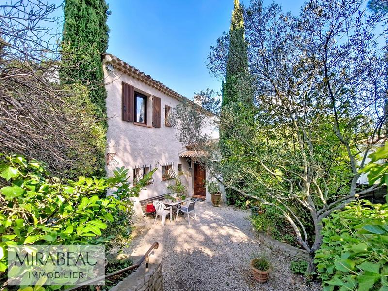 Villa - 137 m² - 5 pièces