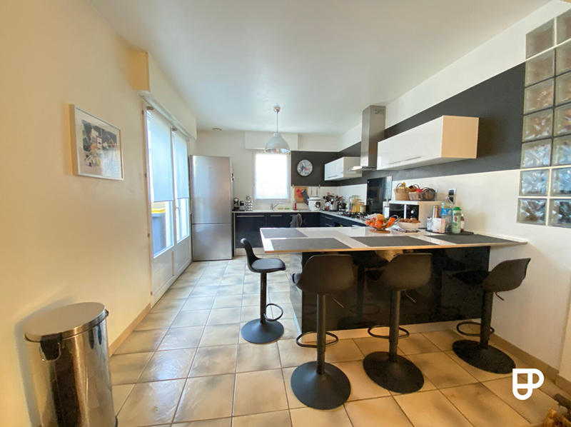 Maison - 172 m² - 7 pièces