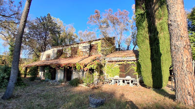 Maison - 210 m² - 10 pièces