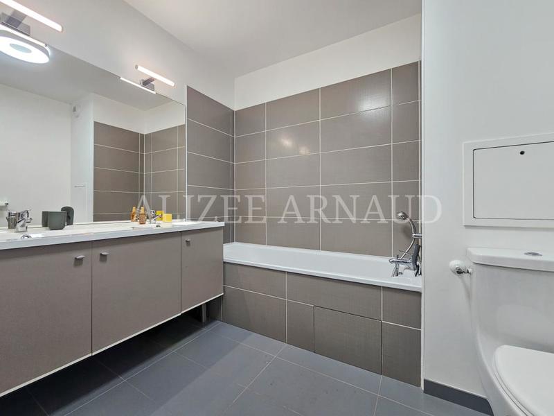 Appartement - 85 m² - 4 pièces