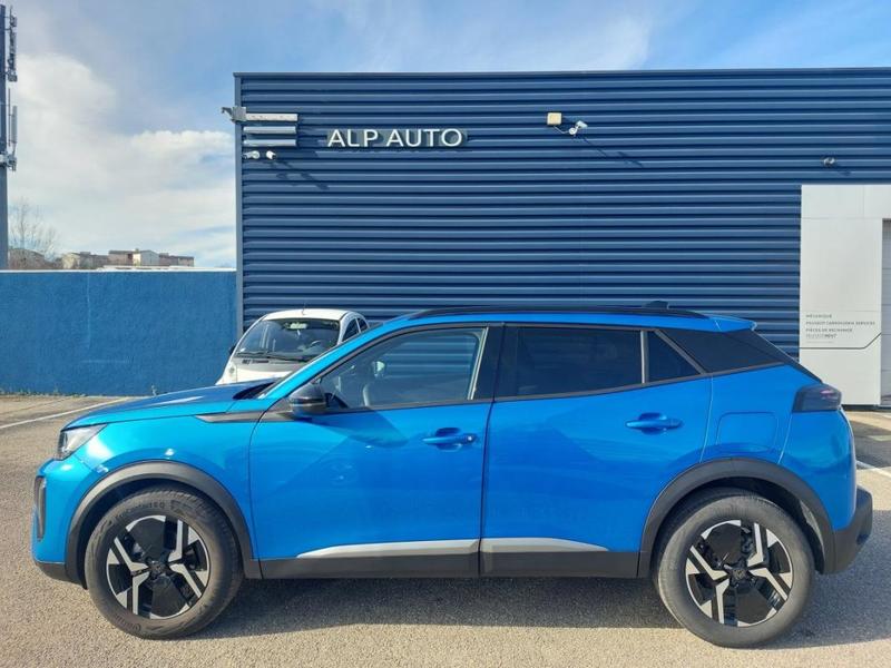 Peugeot 2008 II 100 ch Allure / Attelage rotule escamotable et démontable sans outil Peinture spécial Bleu Vertigo 5 989 Km