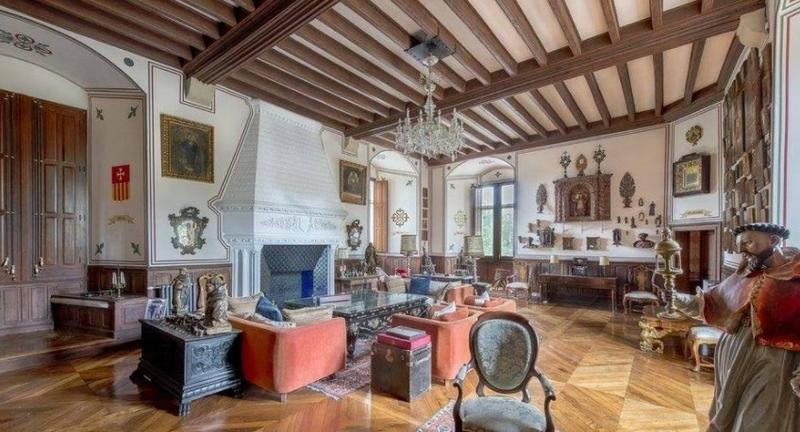 Manoir - 1 500 m² - 25 pièces