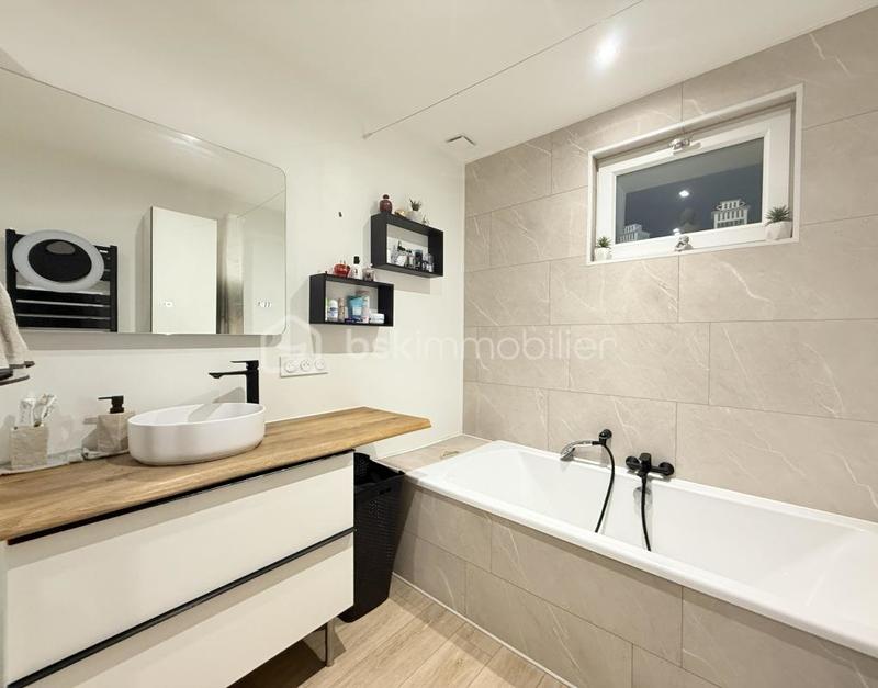 Maison - 160 m² - 7 pièces