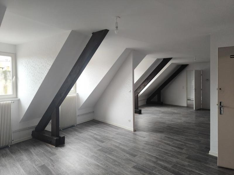 Appartement ancien - 69 m² - 2 pièces