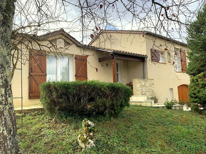 Maison - 91 m² - 5 pièces
