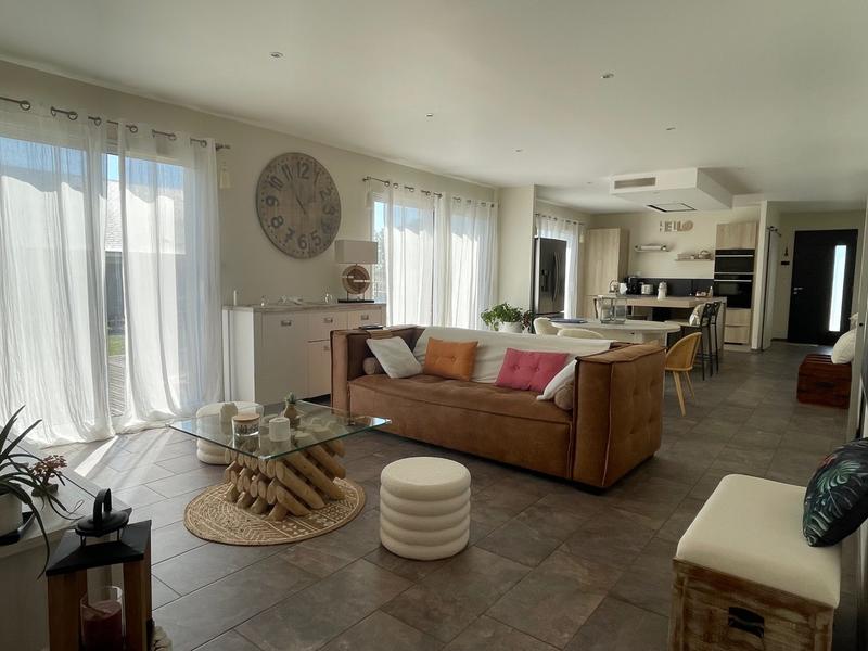 Maison - 105 m² - 4 pièces