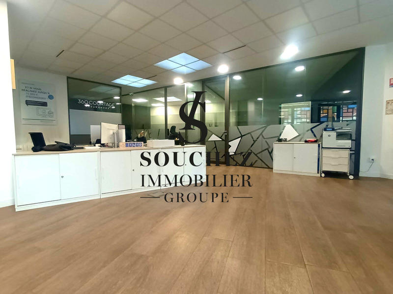 Bureau - 187 m² - 6 pièces