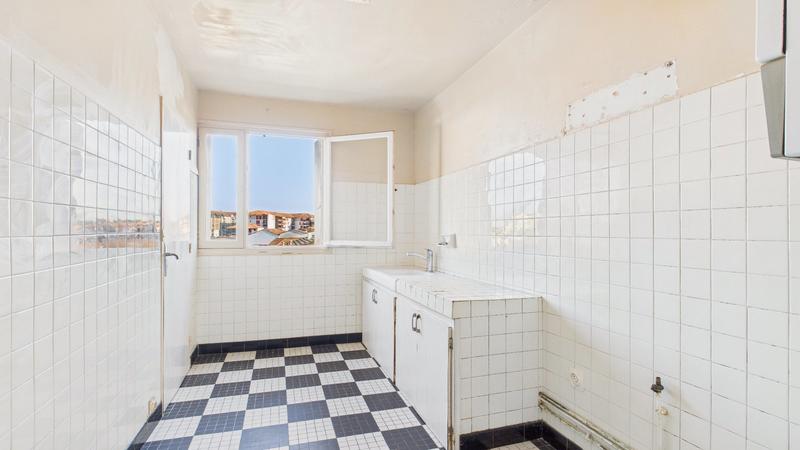 Appartement ancien - 74 m² - 4 pièces