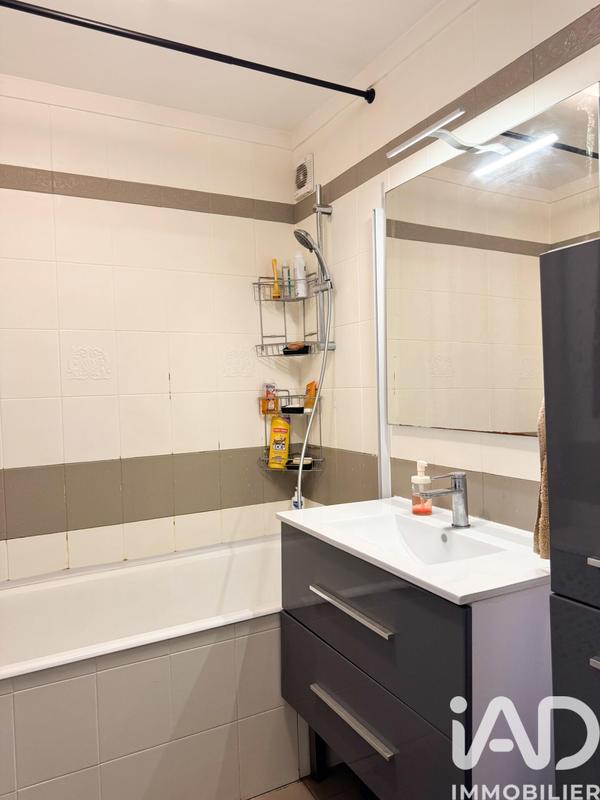 Appartement - 93 m² - 5 pièces