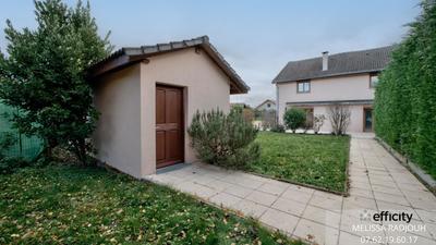 Maison - 202 m² - 7 pièces