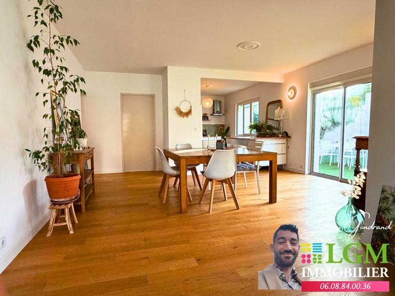 Maison - 160 m² - 5 pièces