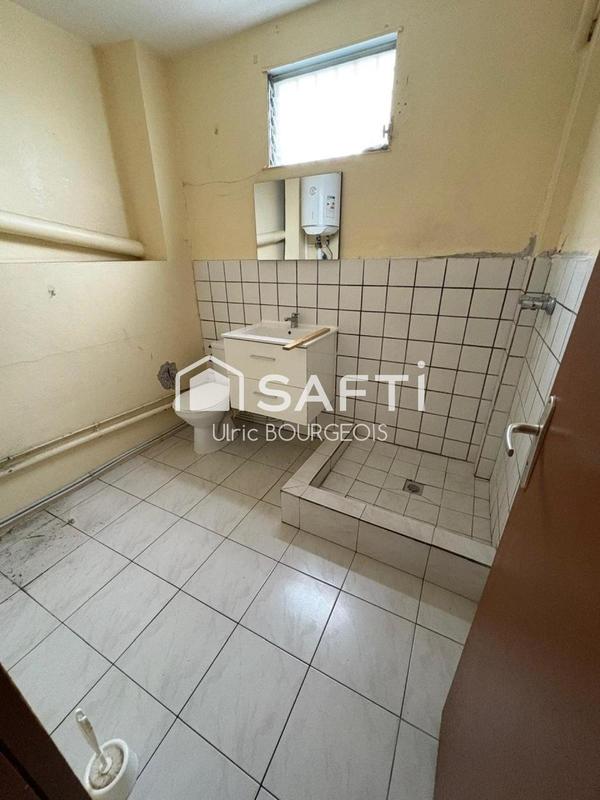 Local commercial - 45 m² - 2 pièces