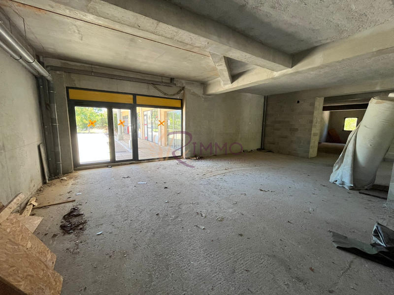 Local commercial - 209 m²