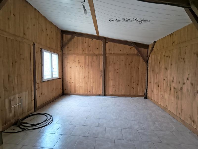 Maison - 185 m² - 8 pièces