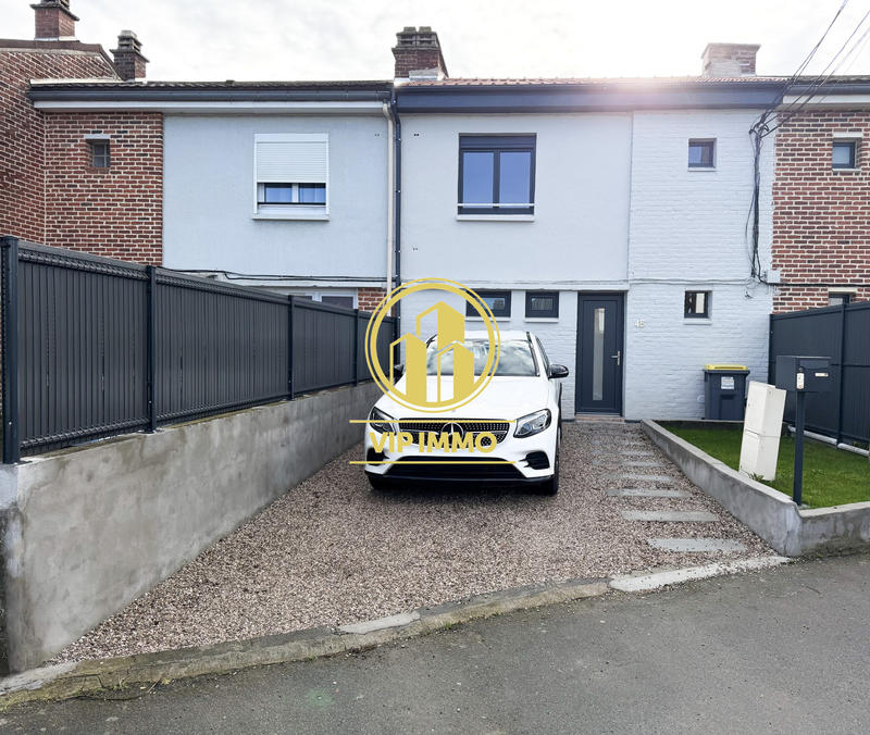 Maison - 80 m² - 5 pièces