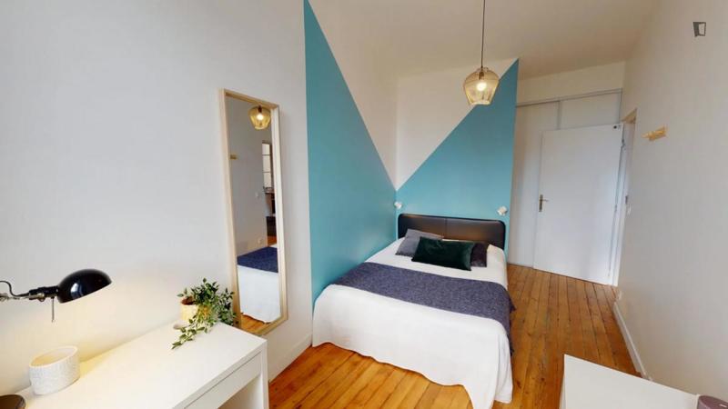 Chambre - 11 m² - 4 pièces