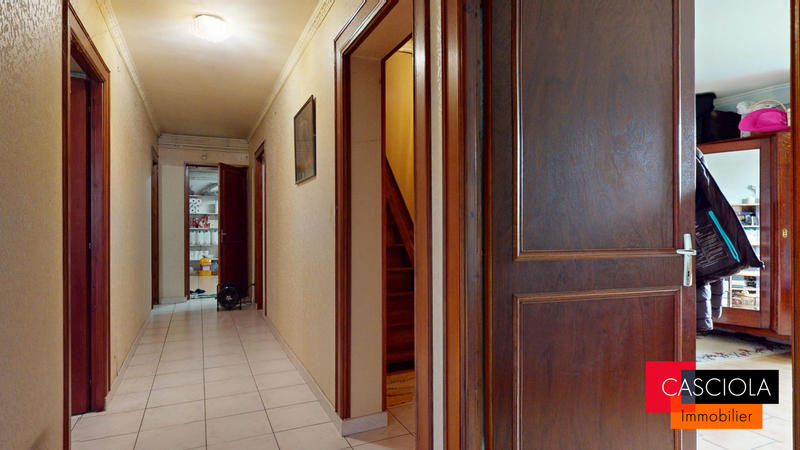 Maison - 172 m² - 7 pièces