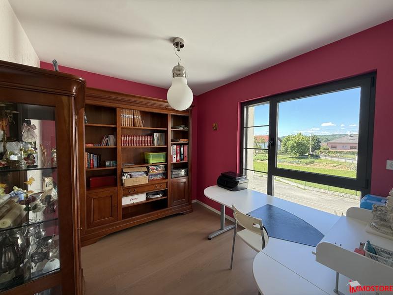 Maison - 210 m² - 7 pièces