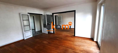Appartement - 100 m² - 5 pièces