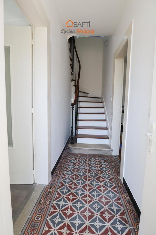 Maison - 163 m² - 6 pièces