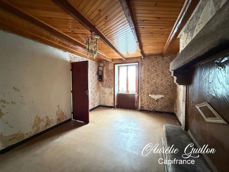 Maison - 250 m² - 15 pièces