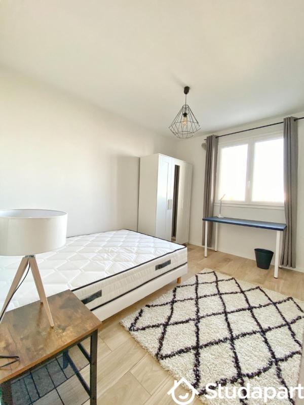 Chambre - 10 m² - 1 pièce