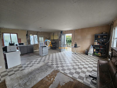 Maison - 90 m² - 4 pièces