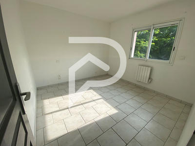 Appartement - 106 m² - 4 pièces