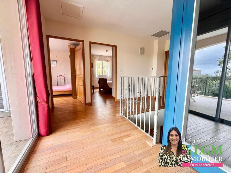 Villa - 305 m² - 7 pièces