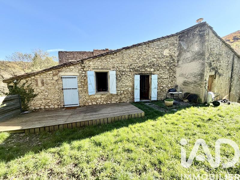 Maison - 320 m² - 10 pièces