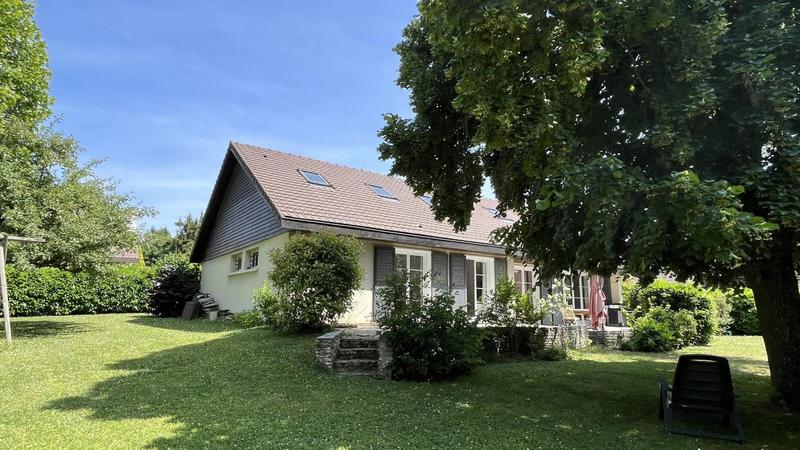 Maison - 184 m² - 8 pièces