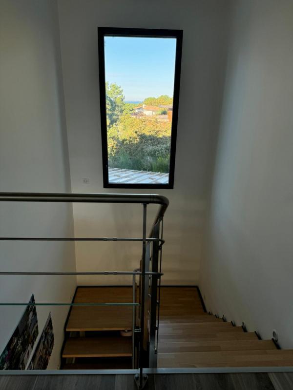 Maison - 238 m² - 7 pièces