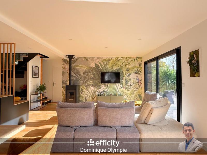 Maison - 127 m² - 6 pièces