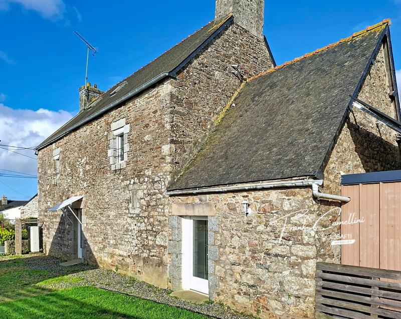 Maison - 140 m² - 8 pièces