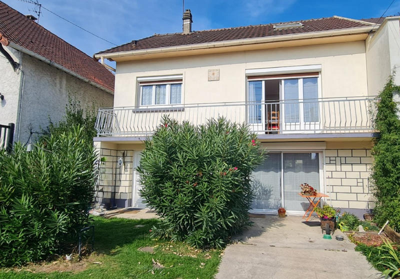 Maison - 100 m² - 5 pièces