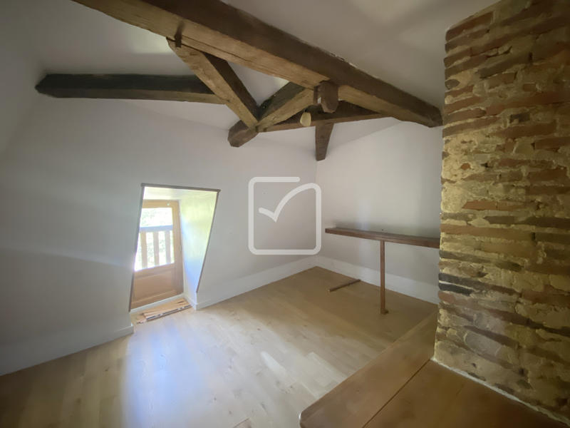 Maison - 61 m² - 5 pièces