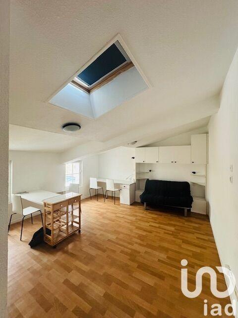 Studio - 30 m² - 1 pièce