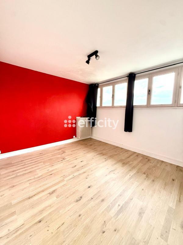 Pavillon - 194 m² - 8 pièces