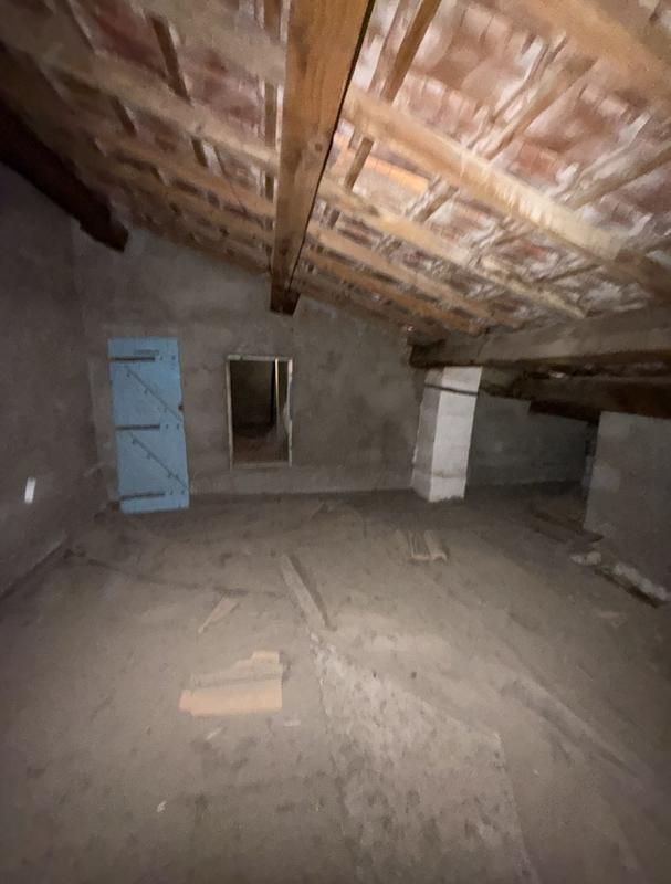 Maison traditionnelle - 210 m² - 5 pièces